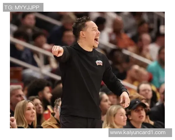 米奇称赞队内人才众多文班是基石凯尔登则是球队灵魂所在